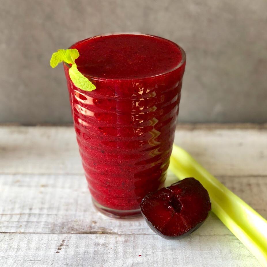 Super Berries, Plum & Celery Smoothie Recipe